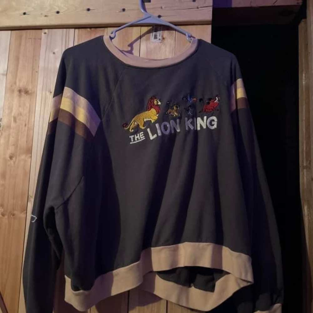 The Lion King cropped sweatshirt
